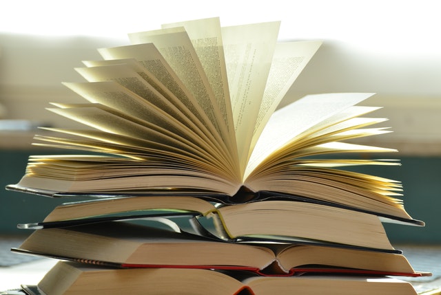 Book Blurbs: 8 Tips to Get Them Right